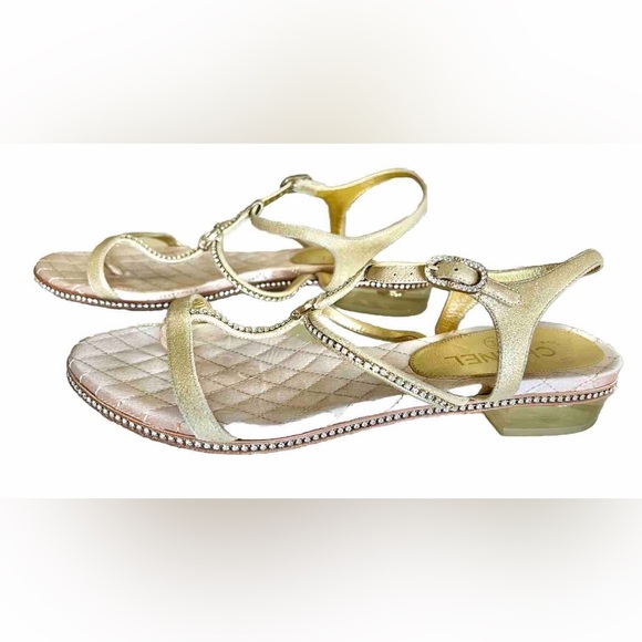 Authentic CHANEL  Low Heel Leather  Sandals, Gold  size 40.5 Rhinestones - Picture 5 of 14